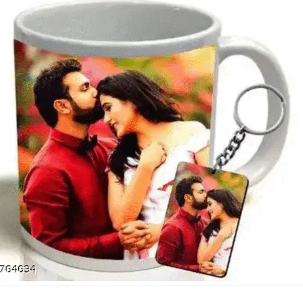 AMGHUB Personalized White Coffee Mug with Photo Keychain | 325 ML | Birthday Gift Set