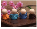 AMGHUB Monk Figurines – 4-Piece Decorative Resin Set for Home & Office Décor | Peaceful Buddha Monk Statues for Shelf, Desk & Gifting