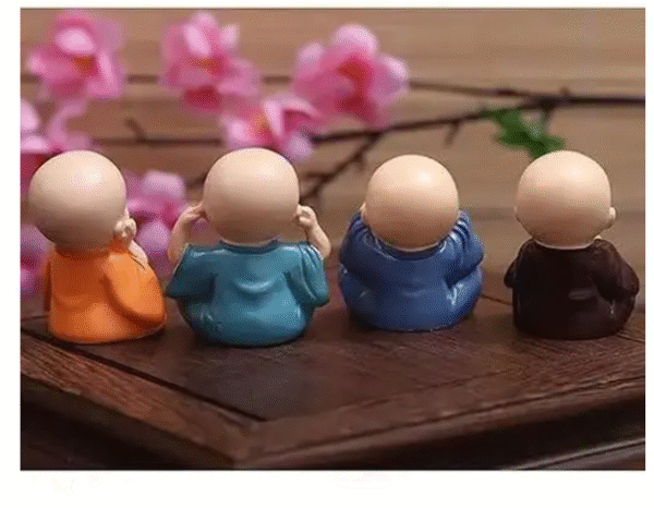 AMGHUB Monk Figurines – 4-Piece Decorative Resin Set for Home & Office Décor | Peaceful Buddha Monk Statues for Shelf, Desk & Gifting