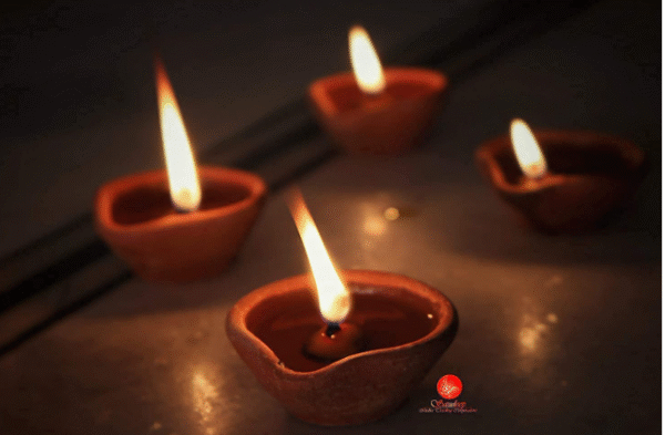 AMGHUB Handmade Clay Diyas – Pack of 51 Terracotta Deepaks